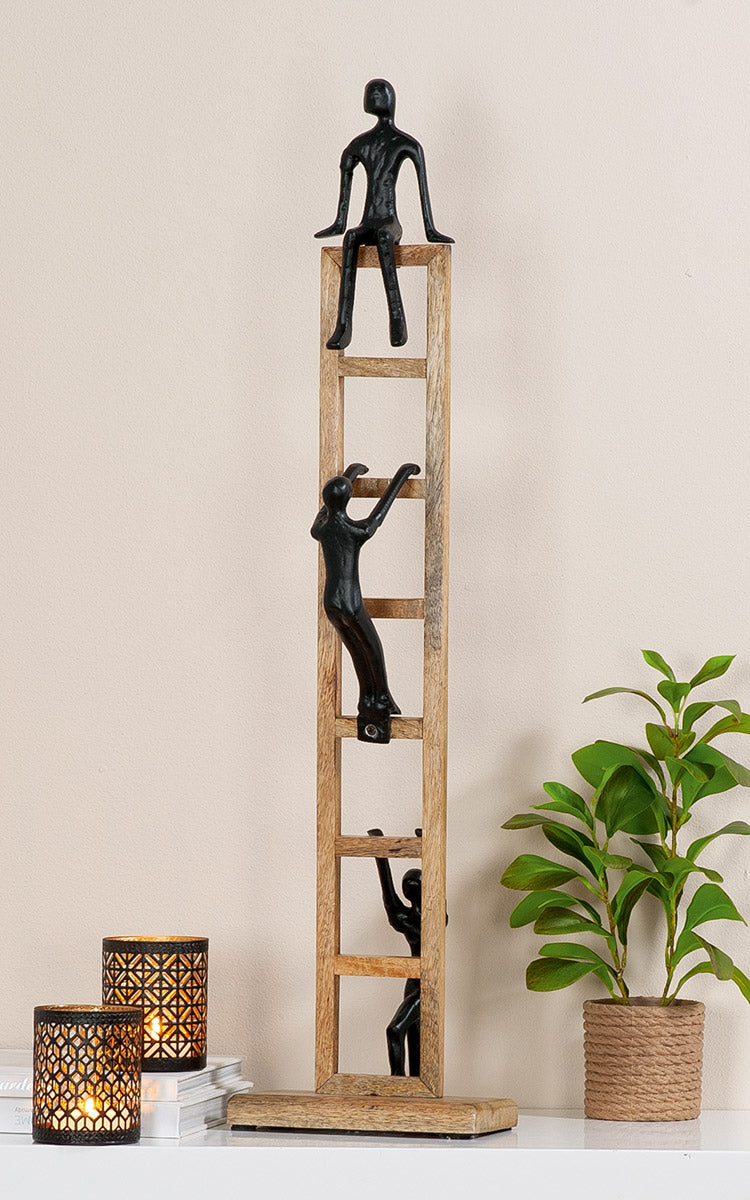 Climbing motif,